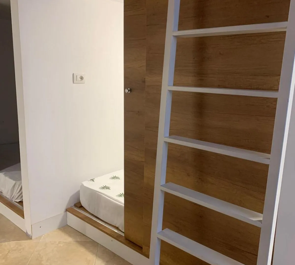Capsule hotel Hotel Kapsul Vlore Albania