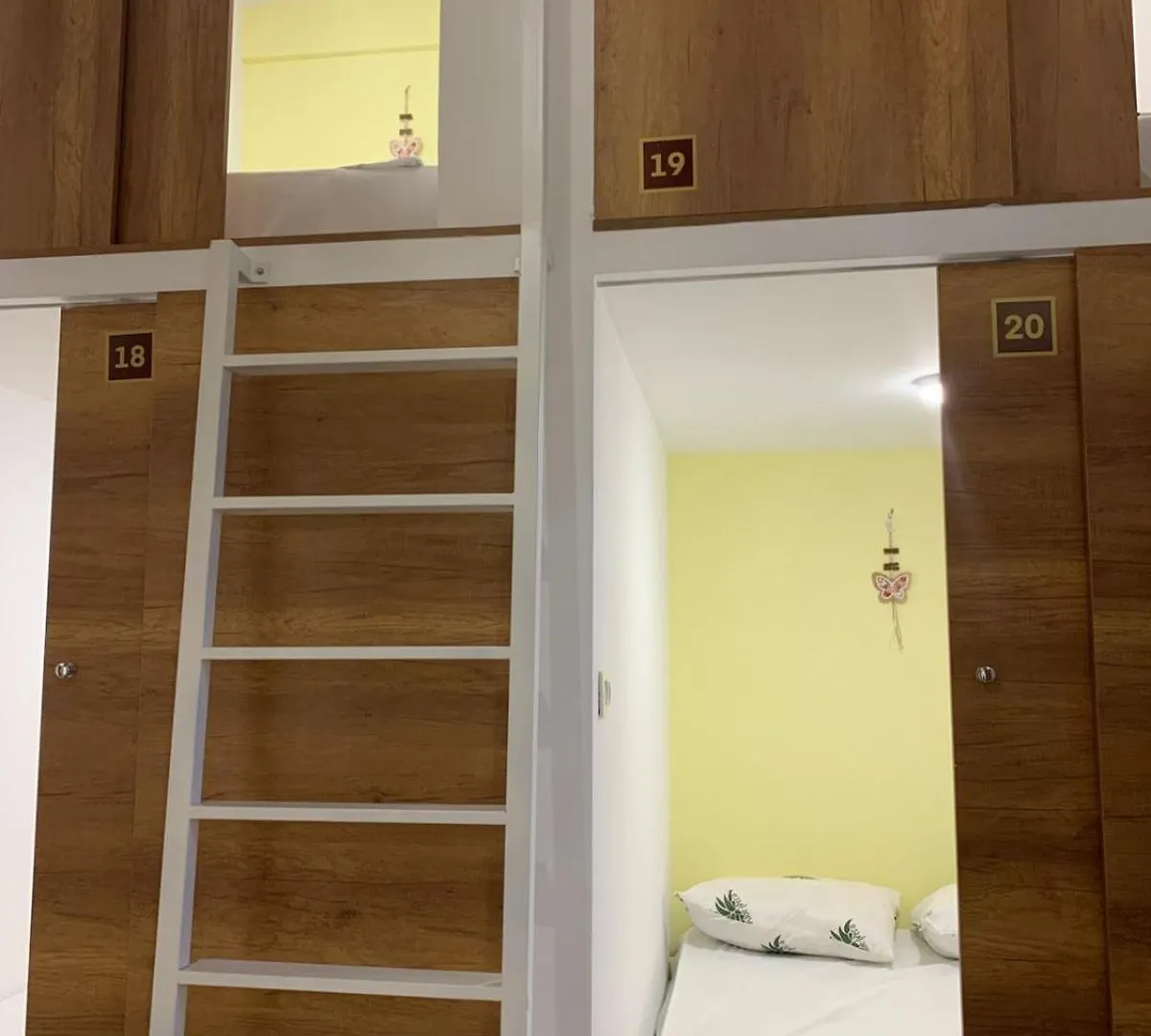Hotel Kapsul Vlore Albania